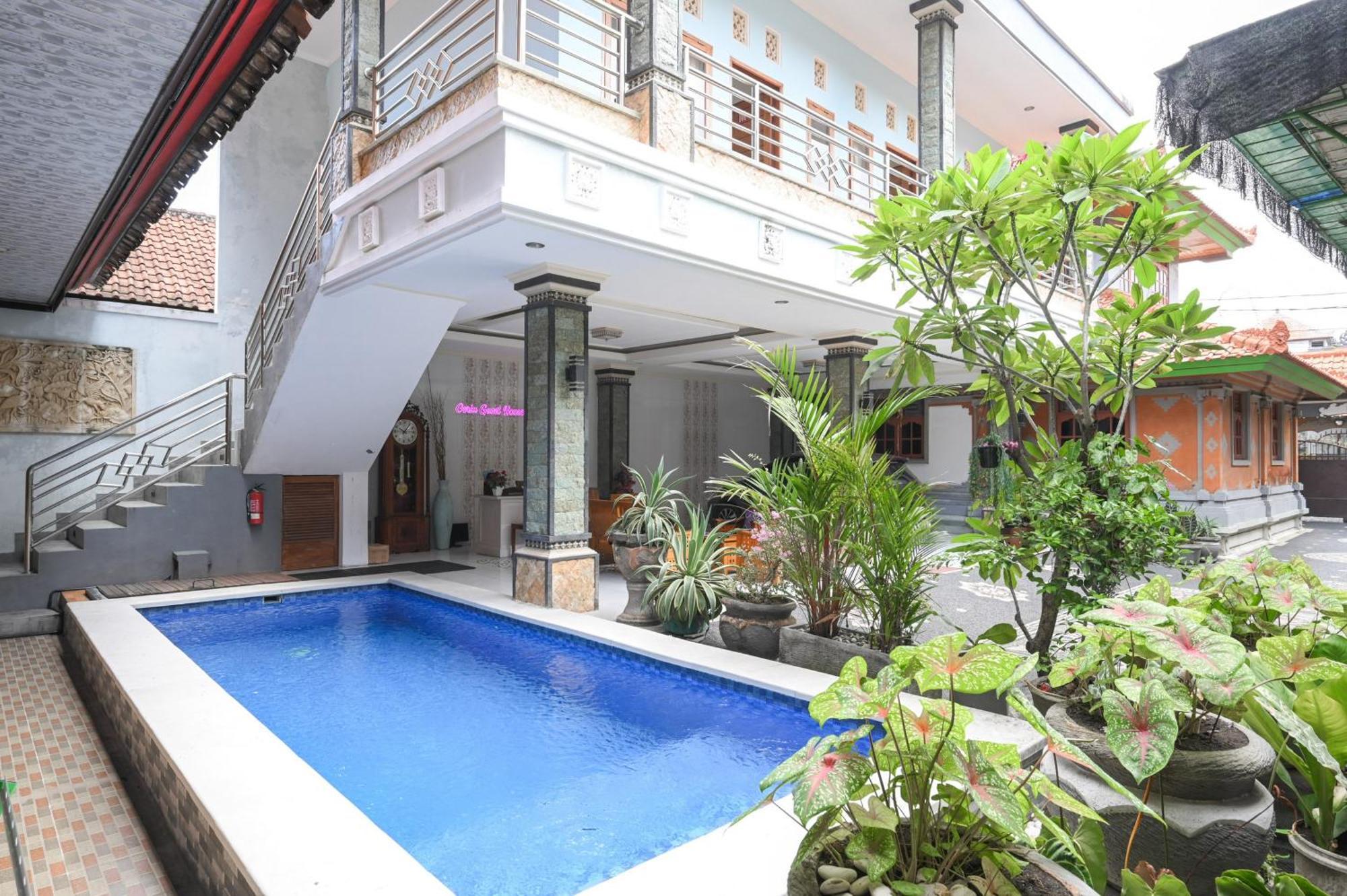 Ceria Guesthouse Seminyak Mitra Reddoorz Buitenkant foto